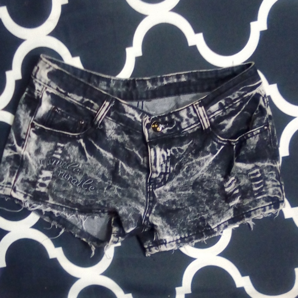 Jeans shorts - Picture 2 of 4